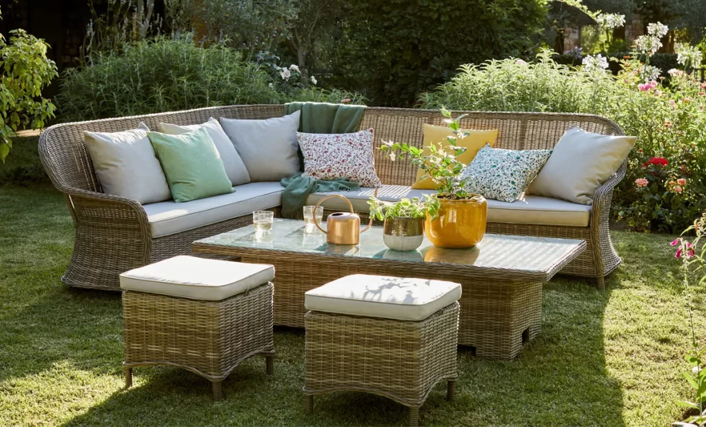 outdoor furniture with pillows 